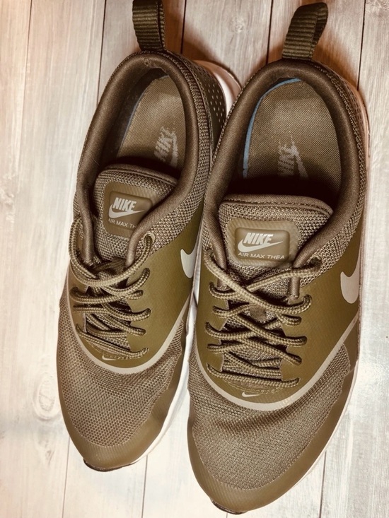 Nike Shoes - Nike Women’s Air Max Thea Olive and White Athletic Sneakers Lightweight Comfy